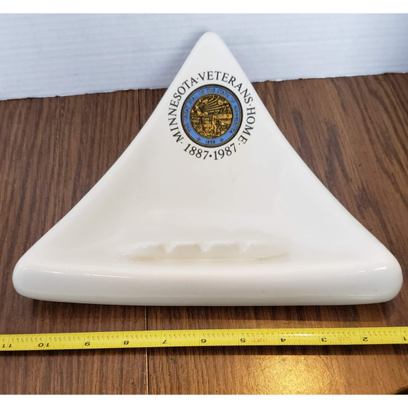 Minnesota Veterans Home Vintage 1987 Commemorative White Ceramic Ashtray - Picture 7 of 10